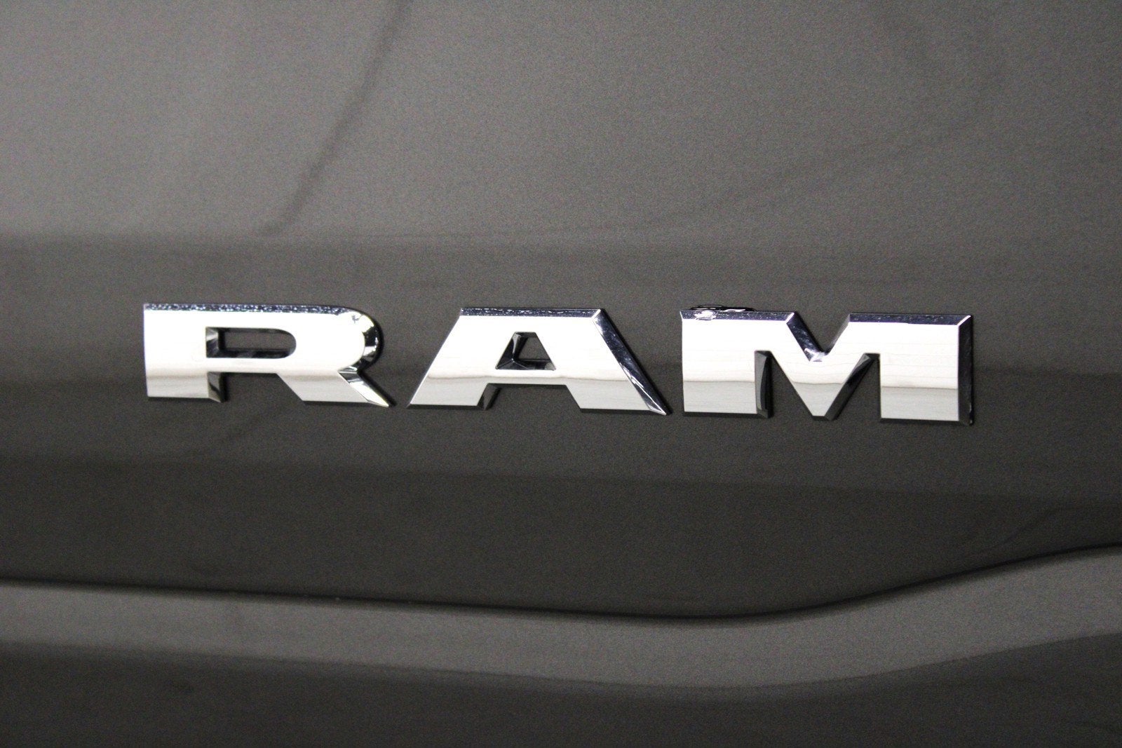 2024 RAM Ram 1500 Laramie 4x4 Crew Cab 6'4 Box